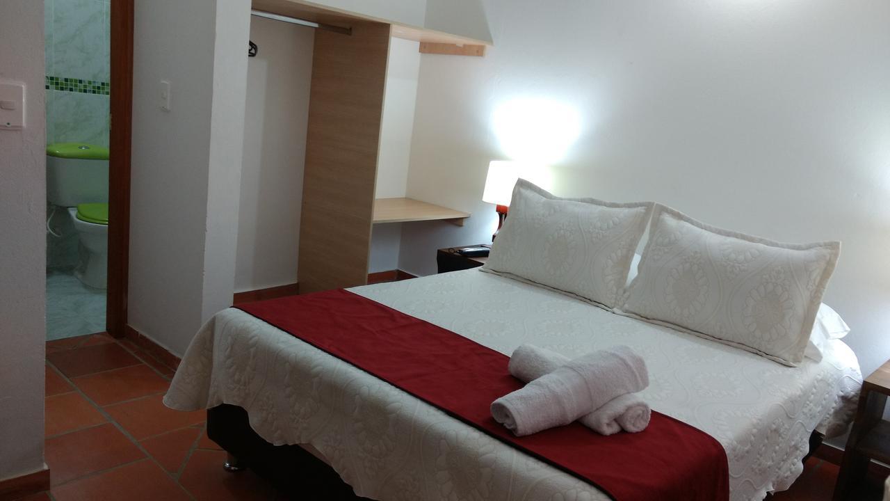 Apartahotel La Gran Familia 비야 데 레이바 외부 사진